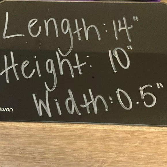 Kate Spade: Pink& Black Padded Laptop Sleeve- Gold Tone - Picture 16 of 16